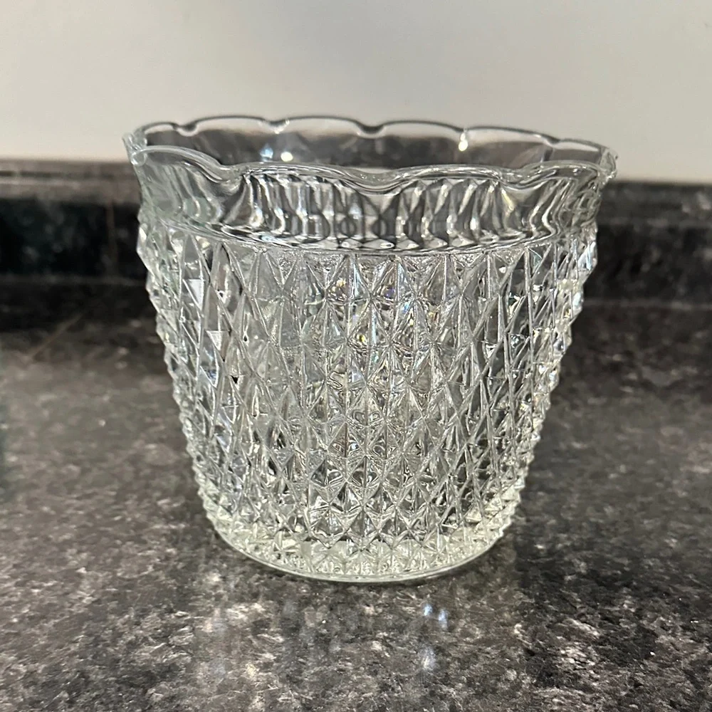 Vintage Indiana Glass Diamond Point Clear Ice Bucket/Vase/Planter